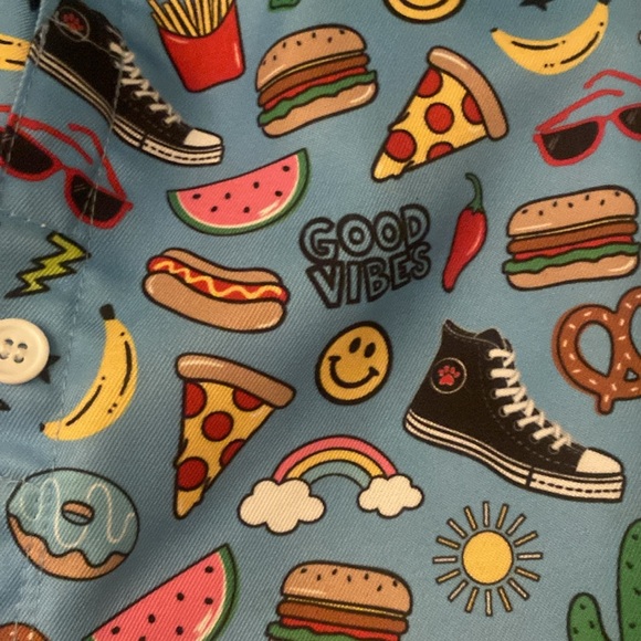 Small collared dog button down - Picture 2 of 6